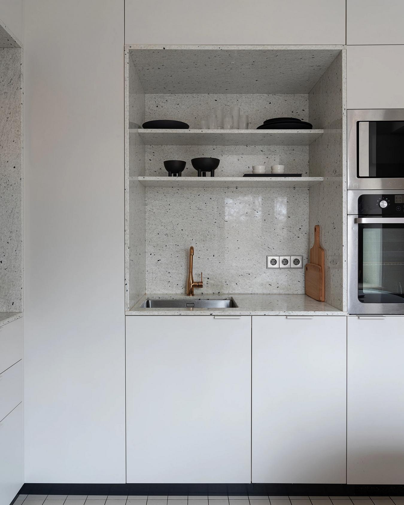 Nő és két lányának otthona, melynek színvilágát egy francia rövidfilm inspirálta Nő és két lányának otthona, melynek színvilágát egy francia rövidfilm inspirálta