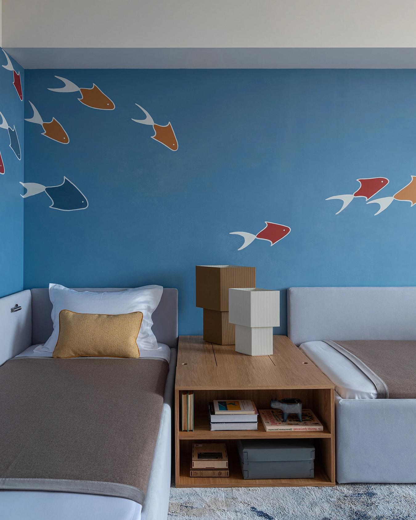 Nő és két lányának otthona, melynek színvilágát egy francia rövidfilm inspirálta Nő és két lányának otthona, melynek színvilágát egy francia rövidfilm inspirálta