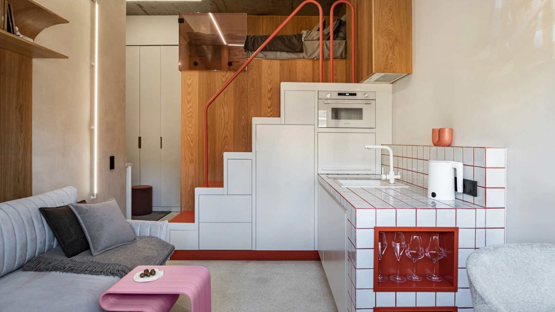 Pici otthon 19 m²-en: kreatív berendezés, amit a japán mikrolakások inspiráltak