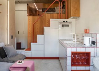 Pici otthon 19 m²-en: kreatív berendezés, amit a japán mikrolakások inspiráltak