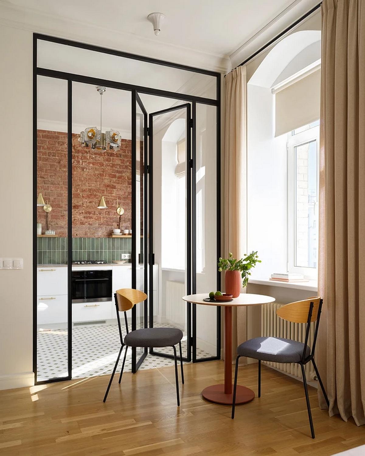 Utoljára a 2000-es évek elején volt felújítva a 37 m²-es lakás