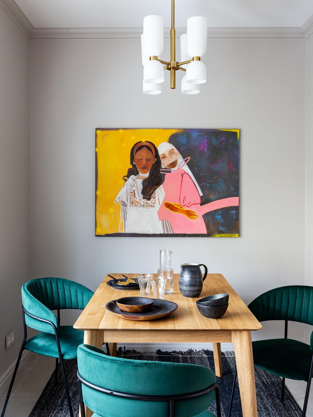 Bátran választott színeket a fiatal gyermekes család a háromszobás otthonában