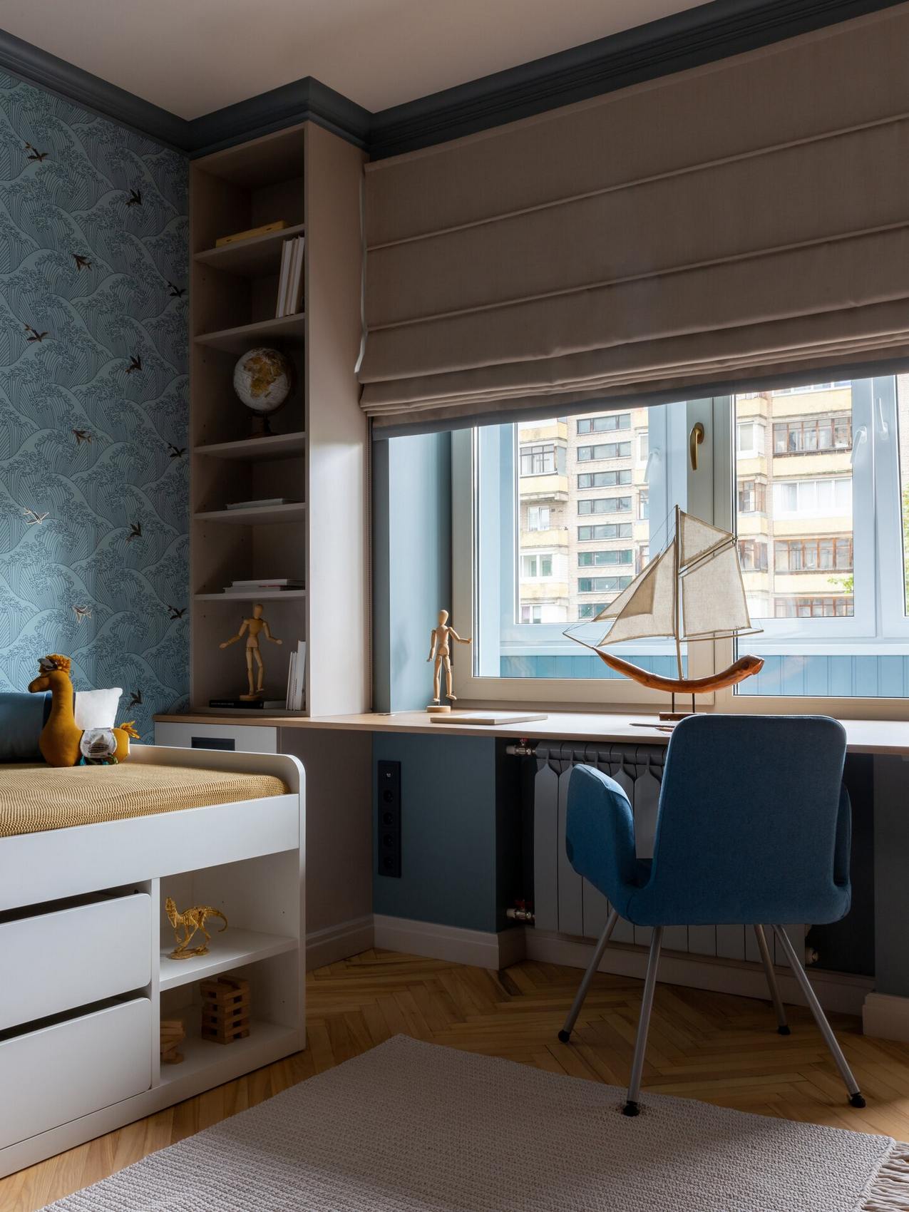 Bátran választott színeket a fiatal gyermekes család a háromszobás otthonában