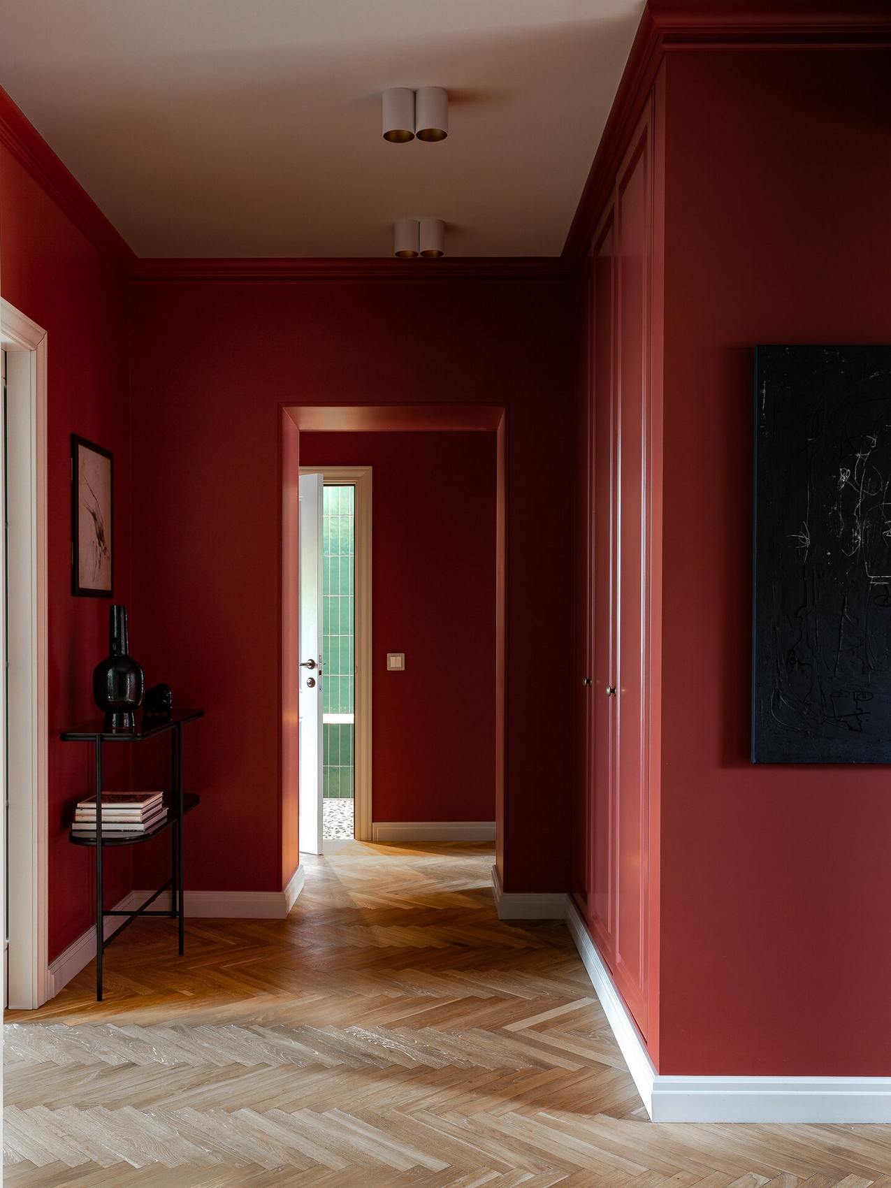 Bátran választott színeket a fiatal gyermekes család a háromszobás otthonában