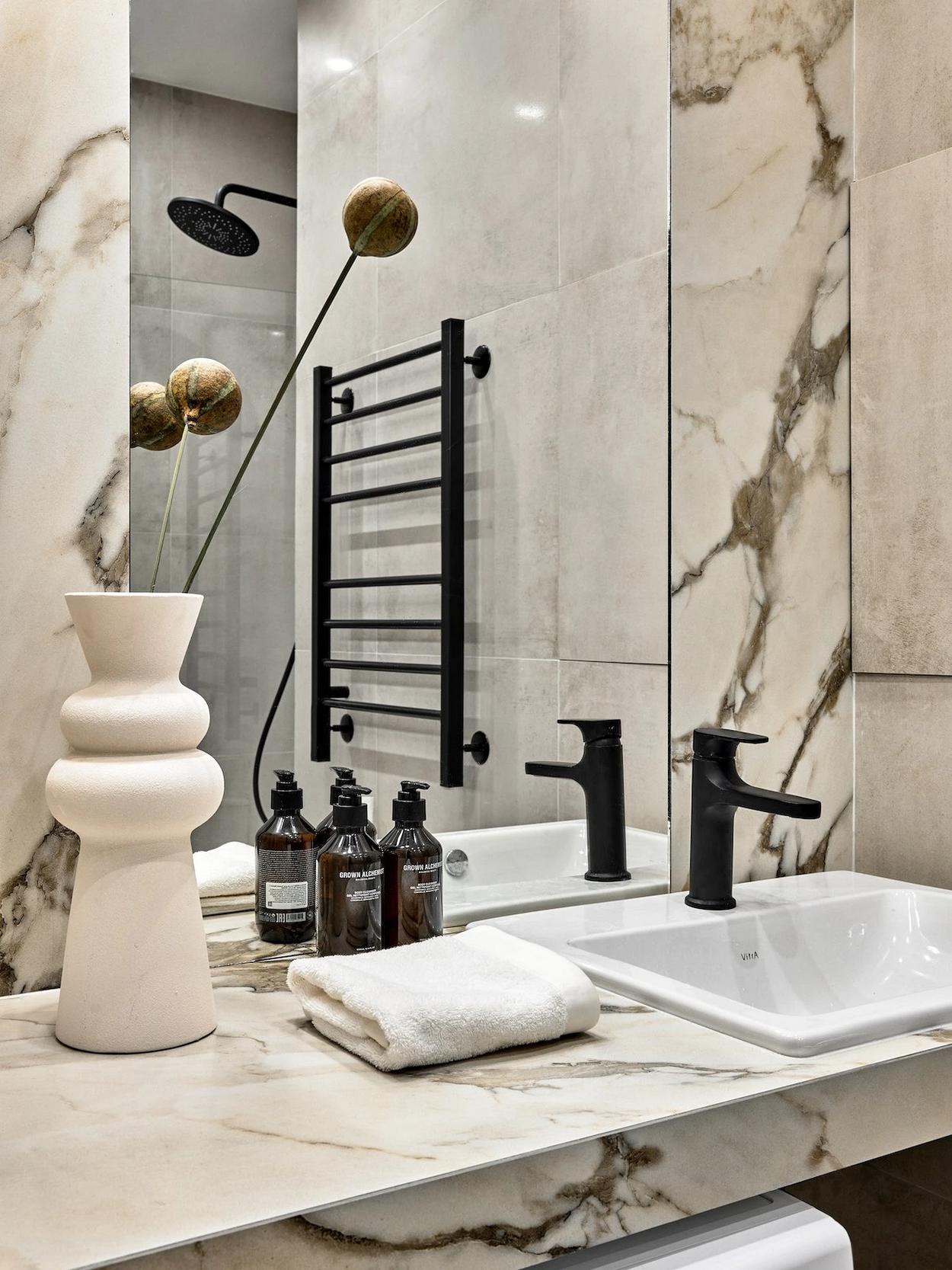 Egyedül élő édesanyjának újíttatta fel a kis 30 m2-es lakást a fiatal nő Egyedül élő édesanyjának újíttatta fel a kis 30 m2-es lakást a fiatal nő