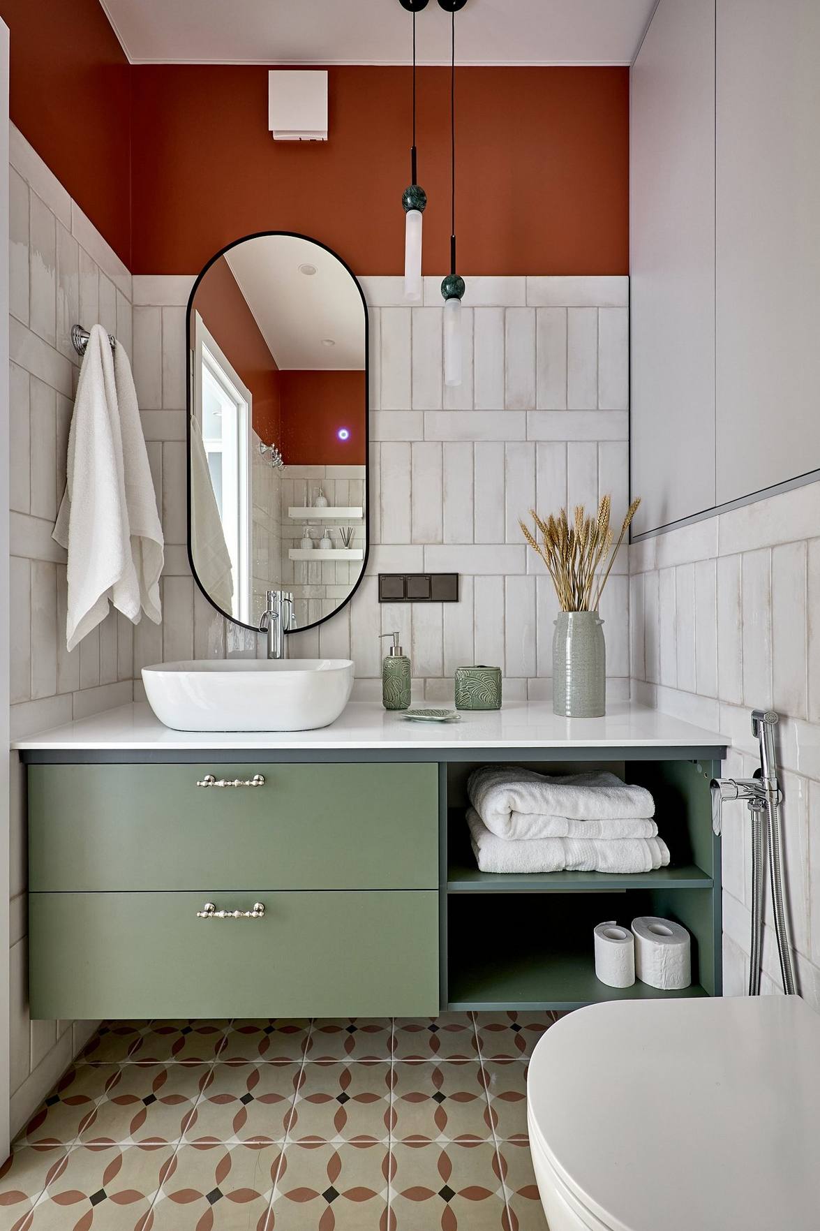 Egyetemista lányuknak rendezték be a szülők a 40 m2-es, egyszobás lakást