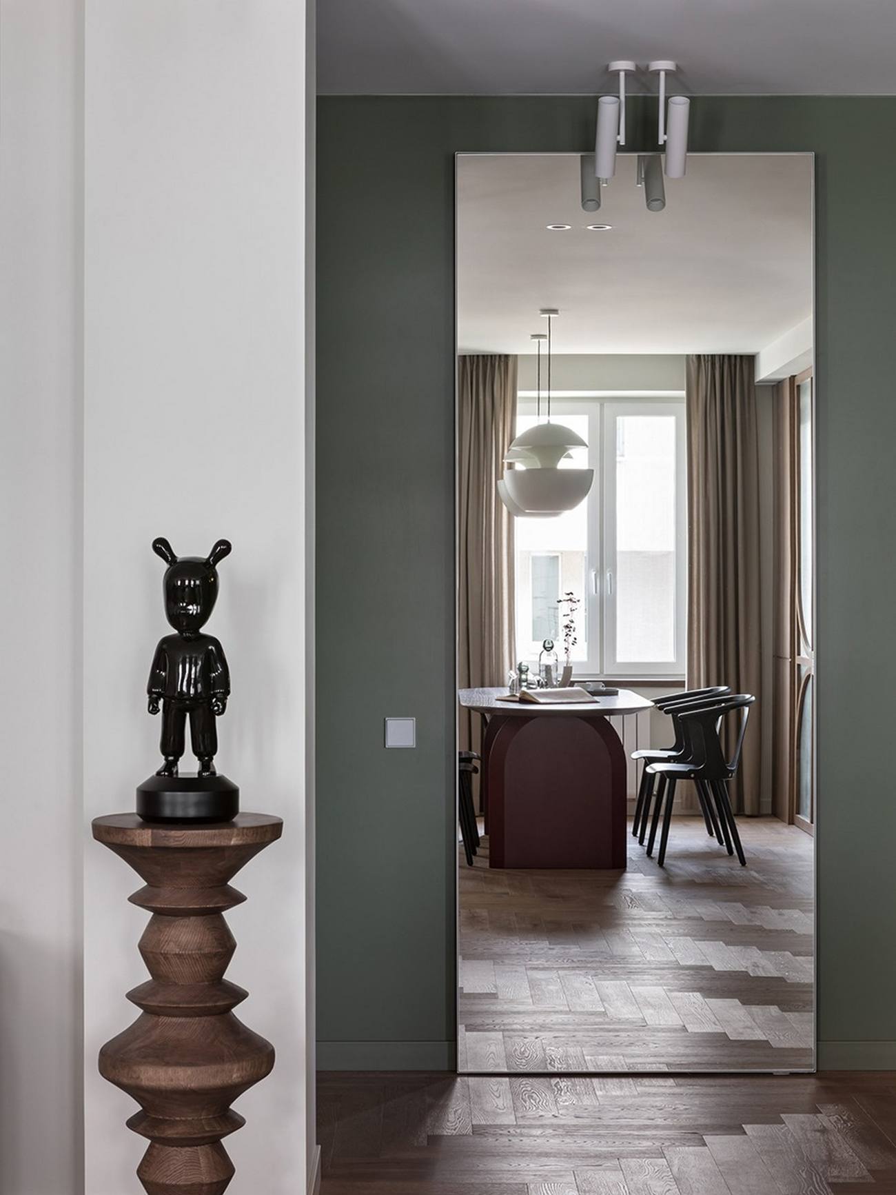 Az északi erdők színvilága egy tágas városi lakás barátságos tereiben Az északi erdők színvilága egy tágas városi lakás barátságos tereiben