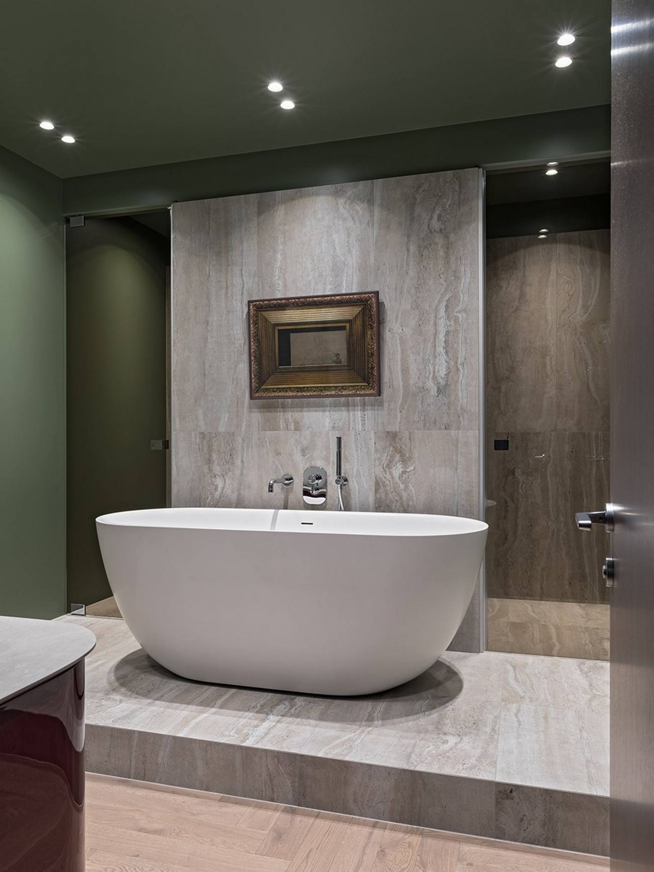 Az északi erdők színvilága egy tágas városi lakás barátságos tereiben Az északi erdők színvilága egy tágas városi lakás barátságos tereiben