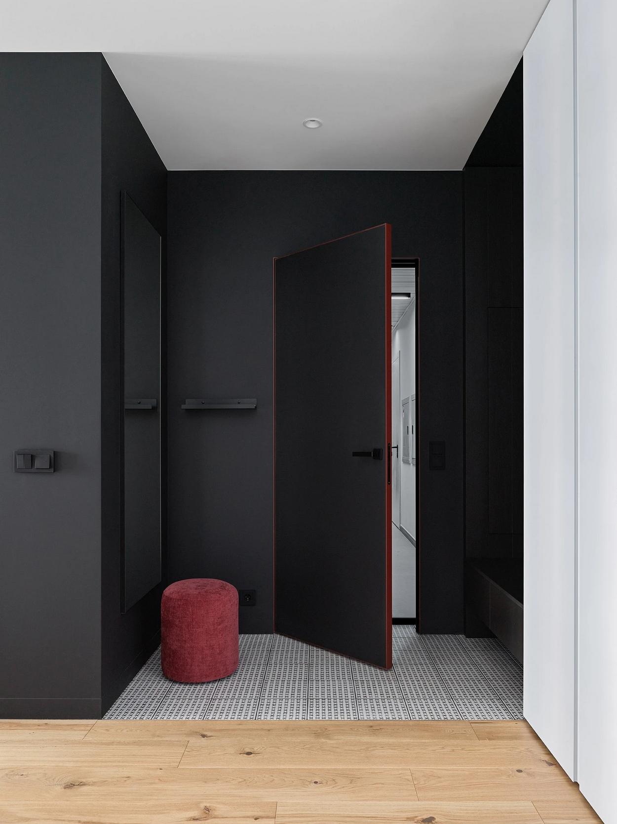 A férfias alapnak színekkel és érdekes formákkal adott érzelmi töltetet a lakberendező, 69 m²