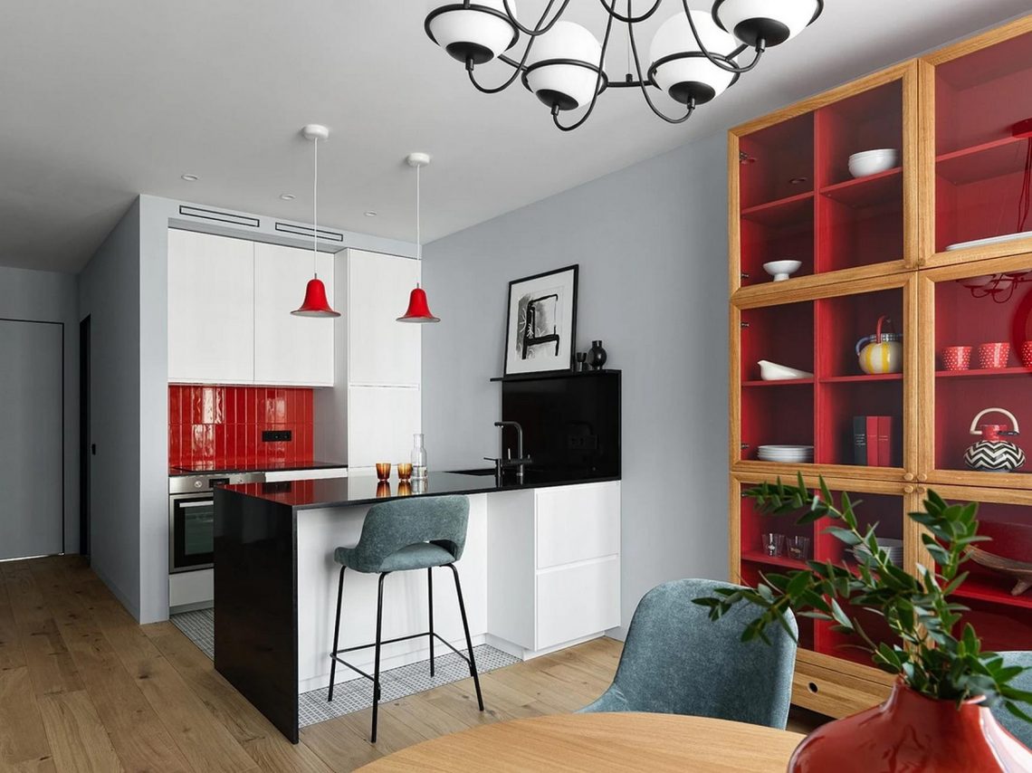 A férfias alapnak színekkel és érdekes formákkal adott érzelmi töltetet a lakberendező, 69 m²