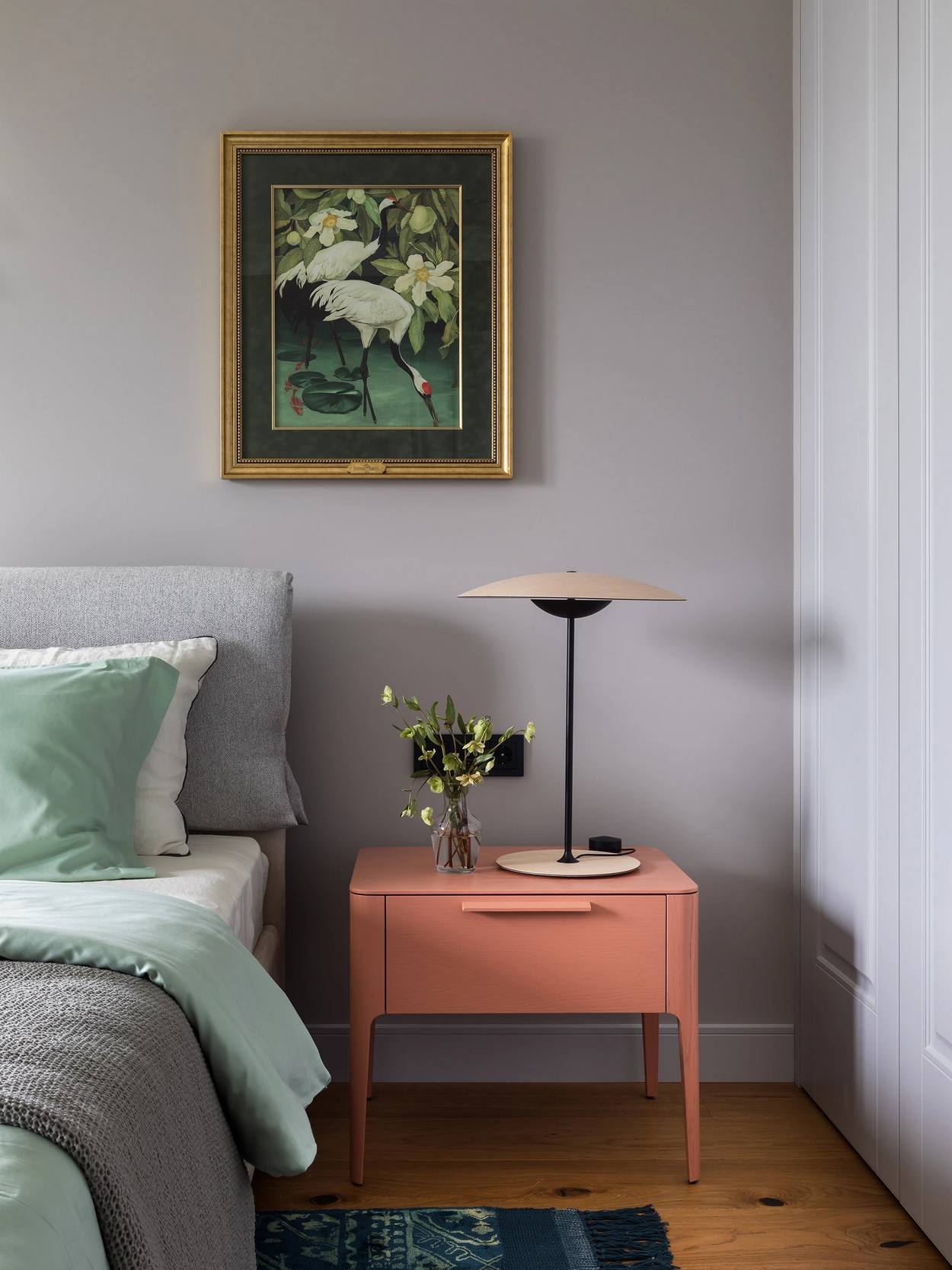 Házaspár felnőtt gyerekekkel: szép otthon modern, finoman nosztalgikus enteriőrrel Házaspár felnőtt gyerekekkel: szép otthon modern, finoman nosztalgikus enteriőrrel