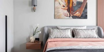 Hatvanas éveiben járó hölgy újította fel otthonát: lágy pasztell színek, modern kényelem