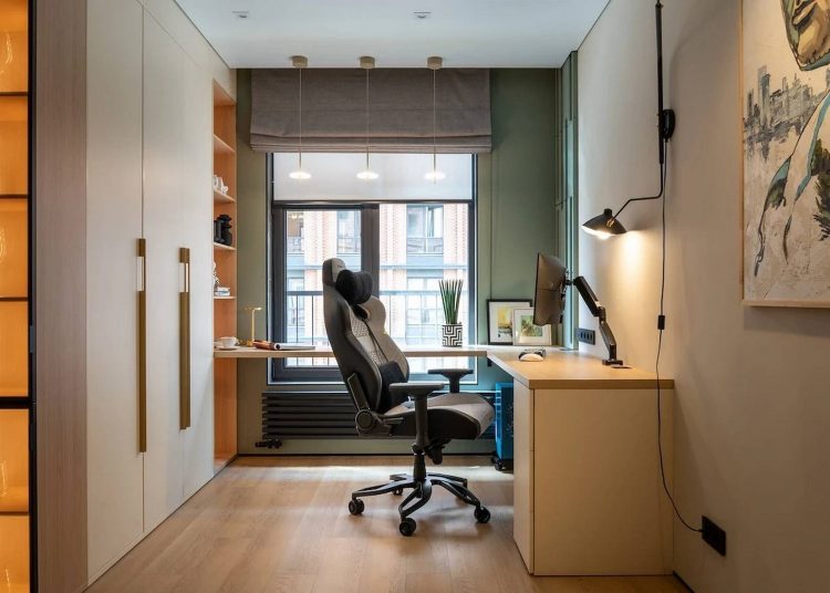 Otthonról dolgozó fiatal pár zseniális elosztással kialakított 35 m2-es lakása