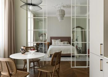 Pisztáciazöld és párizsi hangulat: fiatal nő 50 m²-es otthonában