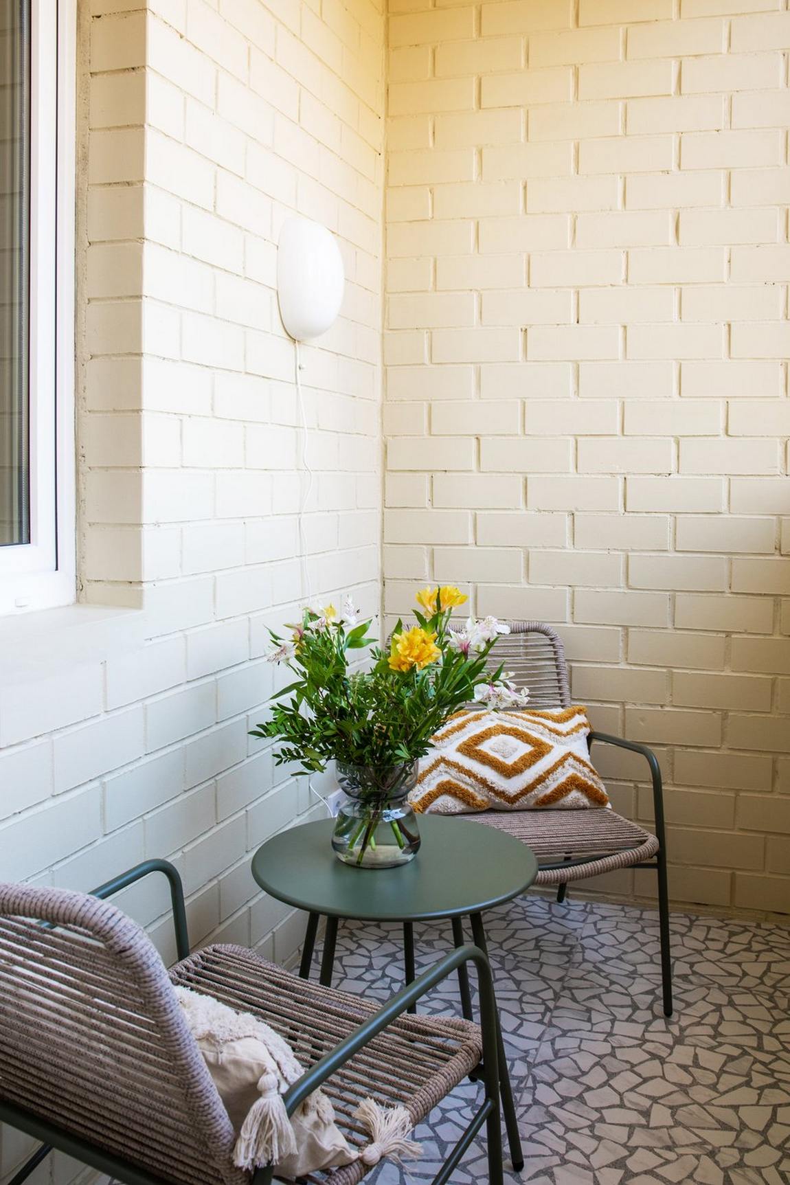 Sok mindenen spóroltak a lakásfelújítás során, így lett mégis mutatós a 40 m2 Sok mindenen spóroltak a lakásfelújítás során, így lett mégis mutatós a 40 m2