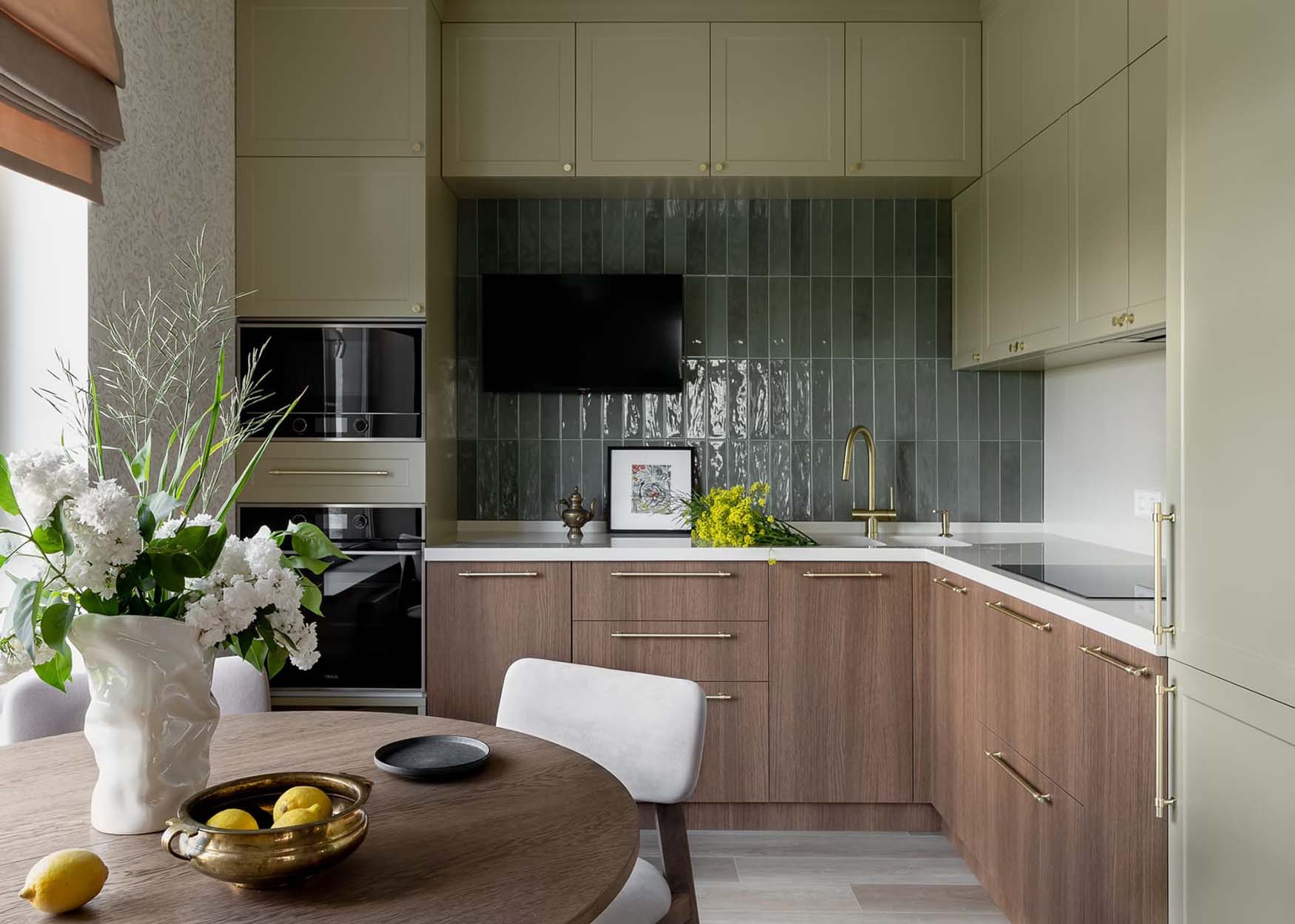 Elegáns, harmonikus, otthonos: fiatal hölgy lakása sok szép és elleshető részlettel Elegáns, harmonikus, otthonos: fiatal hölgy lakása sok szép és elleshető részlettel