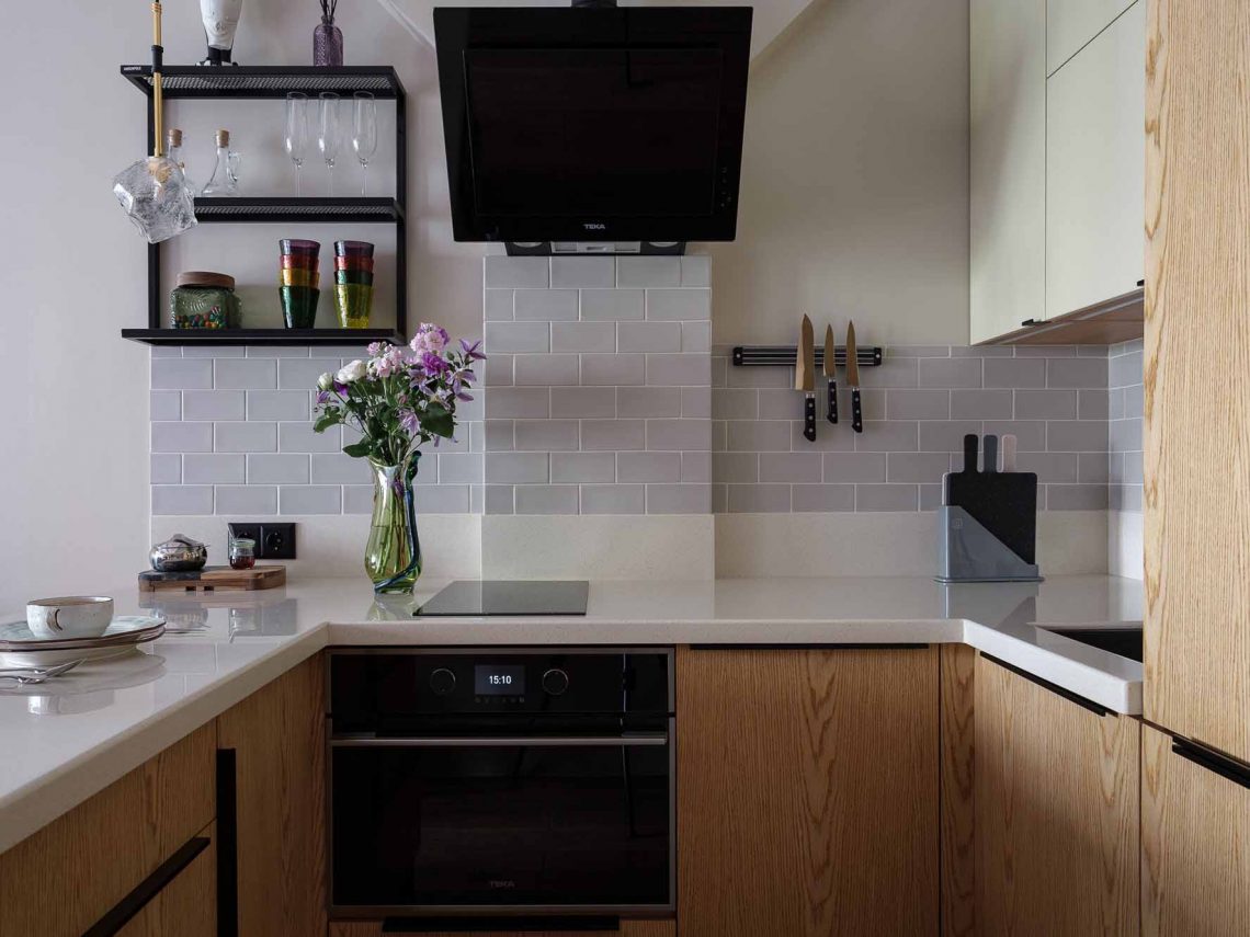 Előnytelen hosszú, keskeny tér 32 m2-es lakásban: így rendezték be a hölgy otthonát