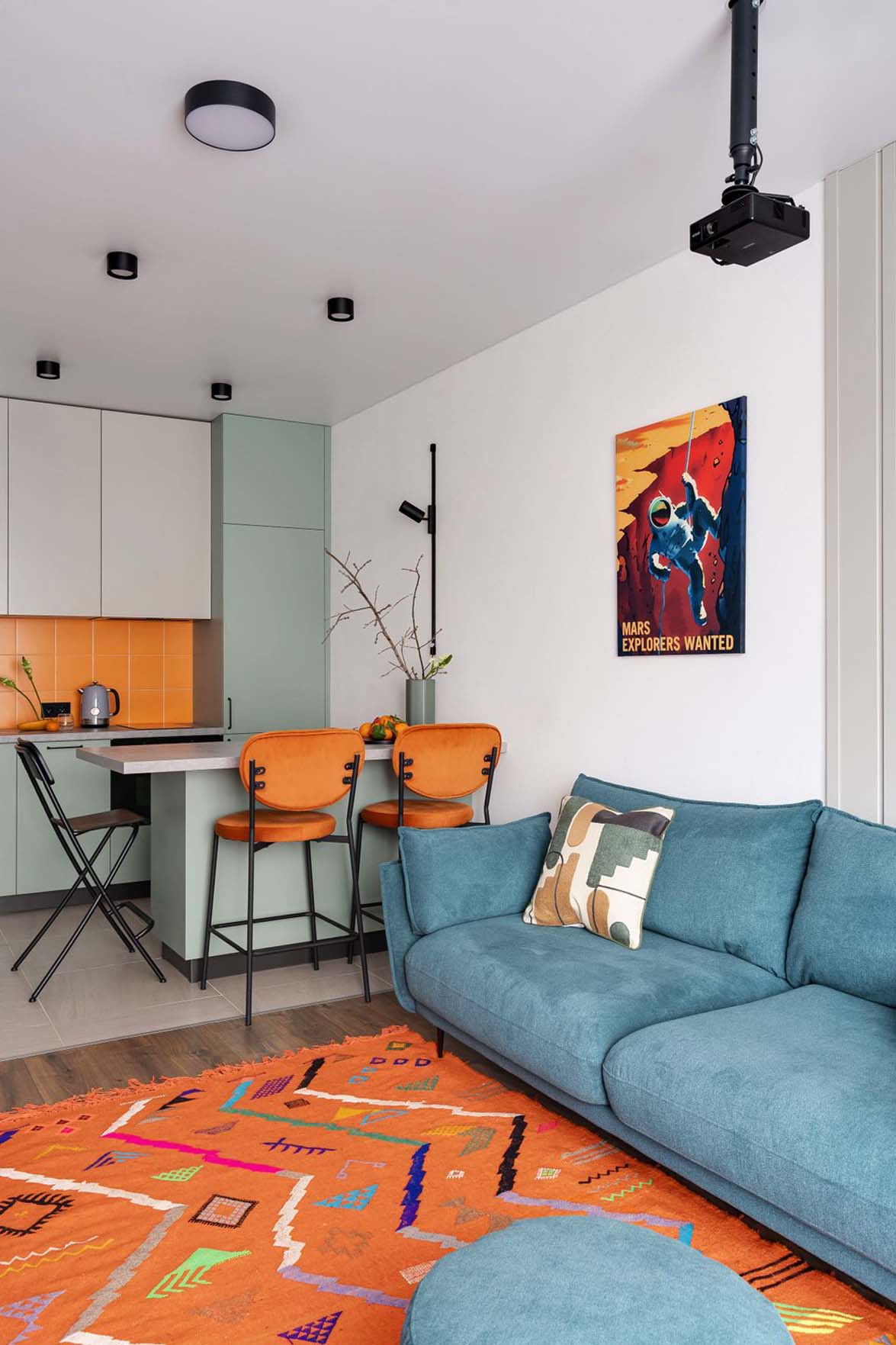 Férfi új lakása, amelyből a színek sem hiányoznak: személyre szabott 40m2-es lakótér