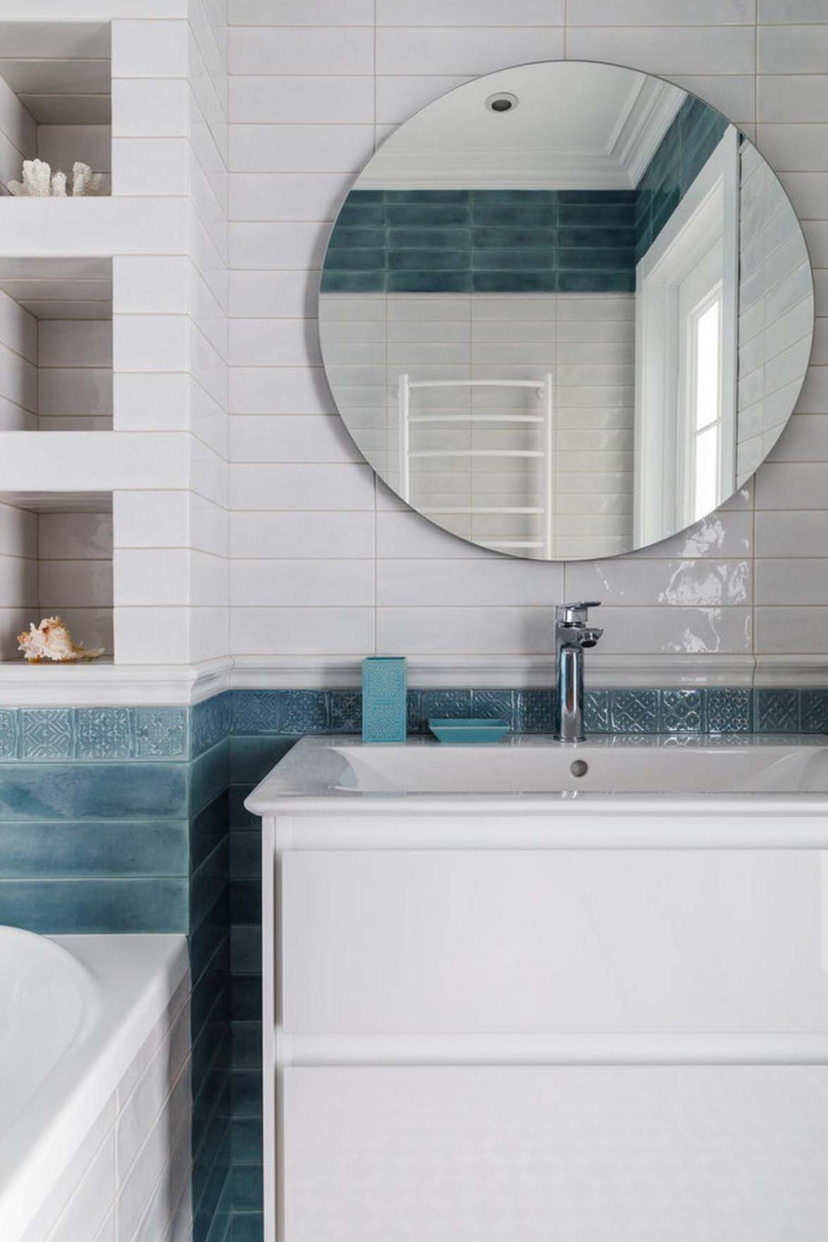 Idős édesanyja lakását rendezte be a férfi: keleti motívumok, életteli enteriőr 66m2-en