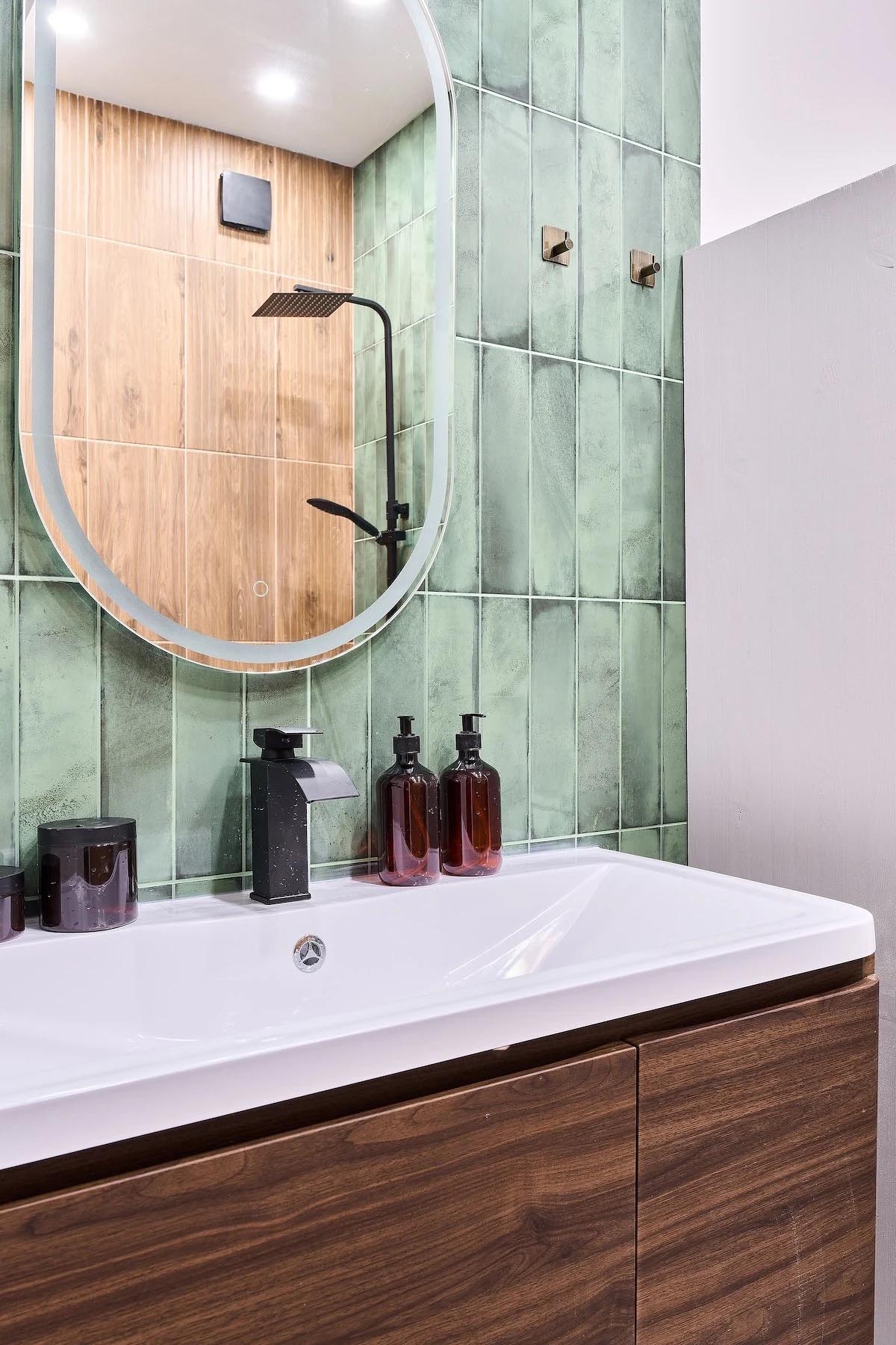 Így lett egy 1930-as évekbeli, lerobbant, 65 nm-es lakásból modern otthon