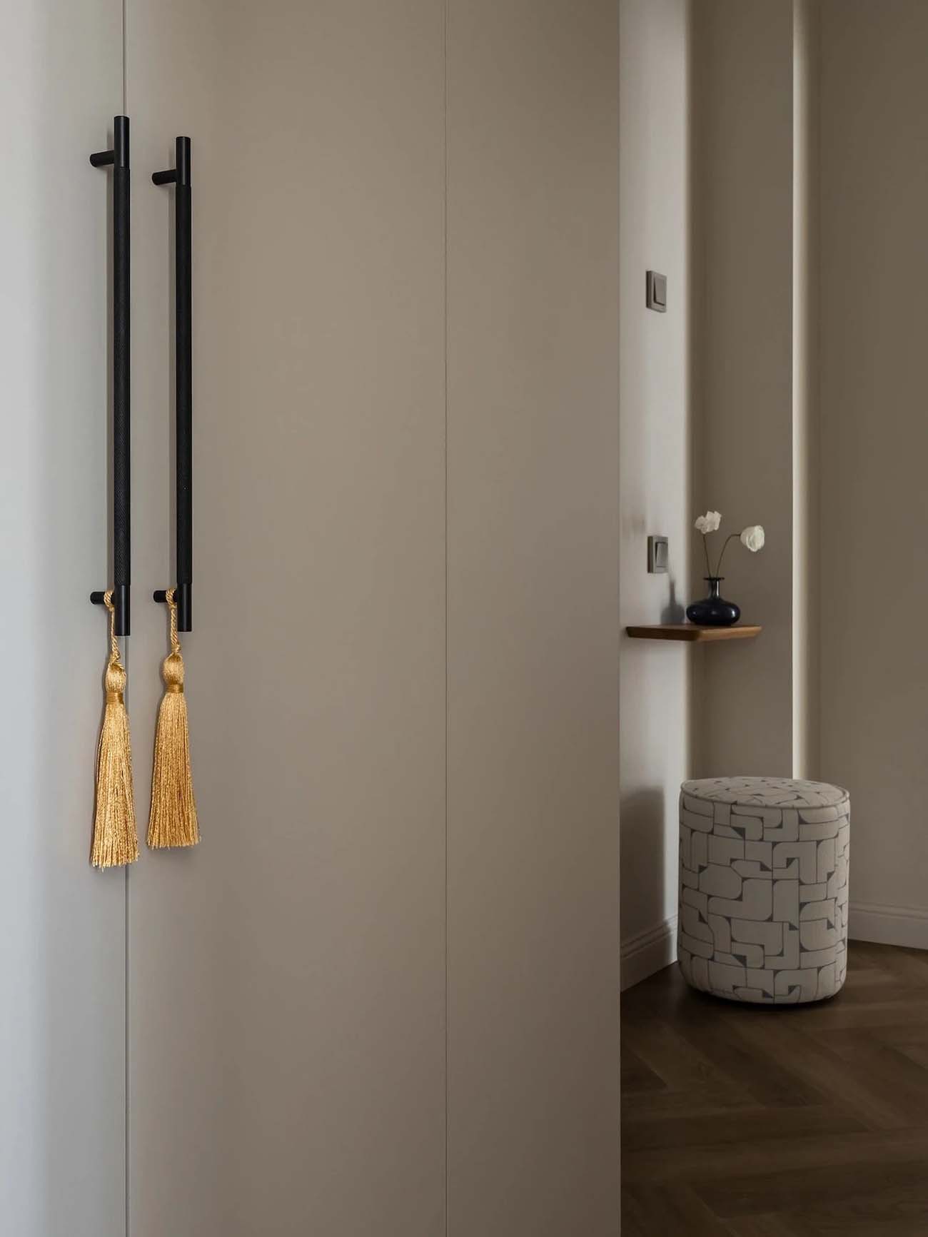 Kevés pénzből kellett egyedi karaktert adni a háromfős család otthonának, 57 m2 Kevés pénzből kellett egyedi karaktert adni a háromfős család otthonának, 57 m2