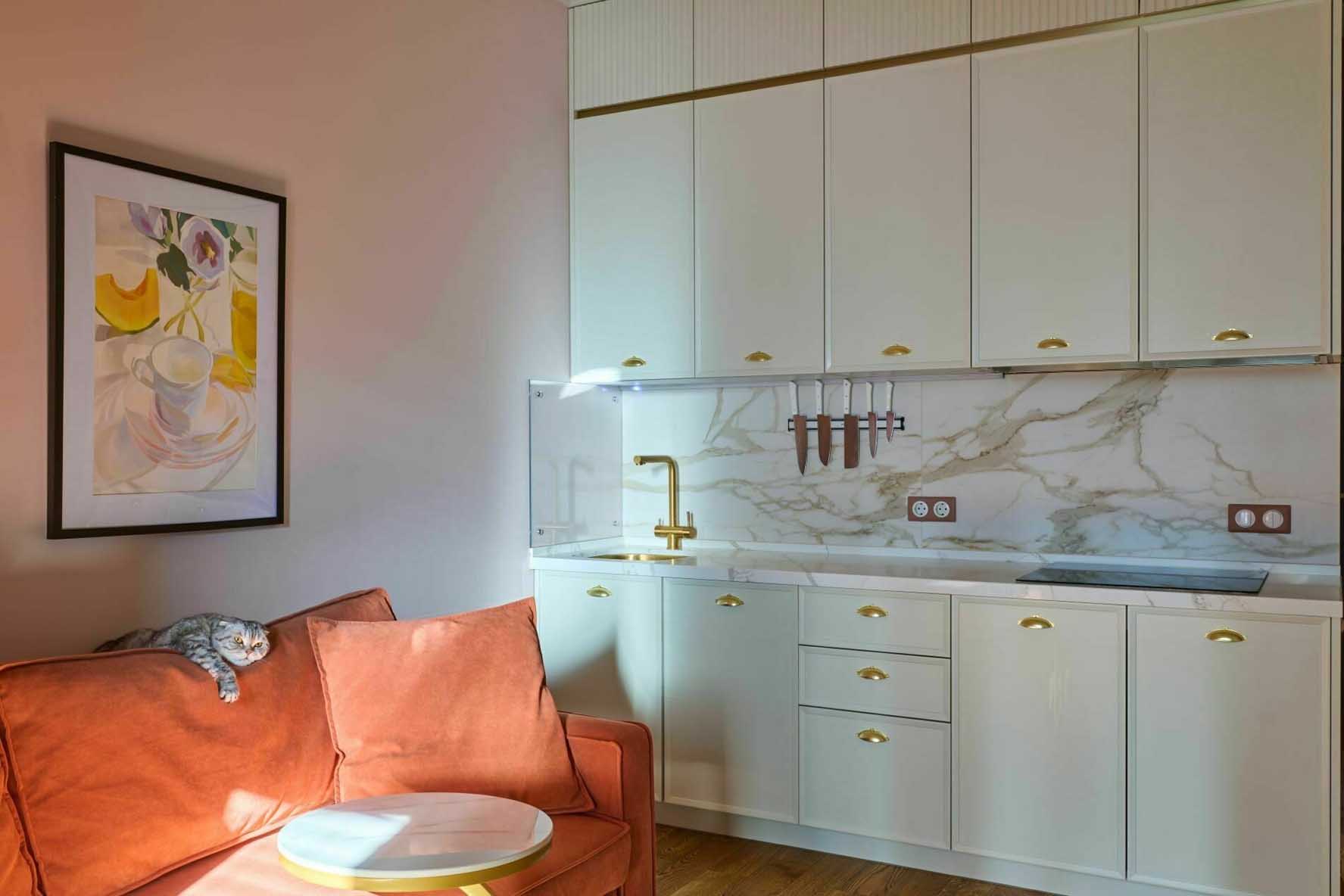 Nincsenek fehér falak - fiatal nő 46 m2-es otthona életteli enteriőrrel Nincsenek fehér falak - fiatal nő 46 m2-es otthona életteli enteriőrrel