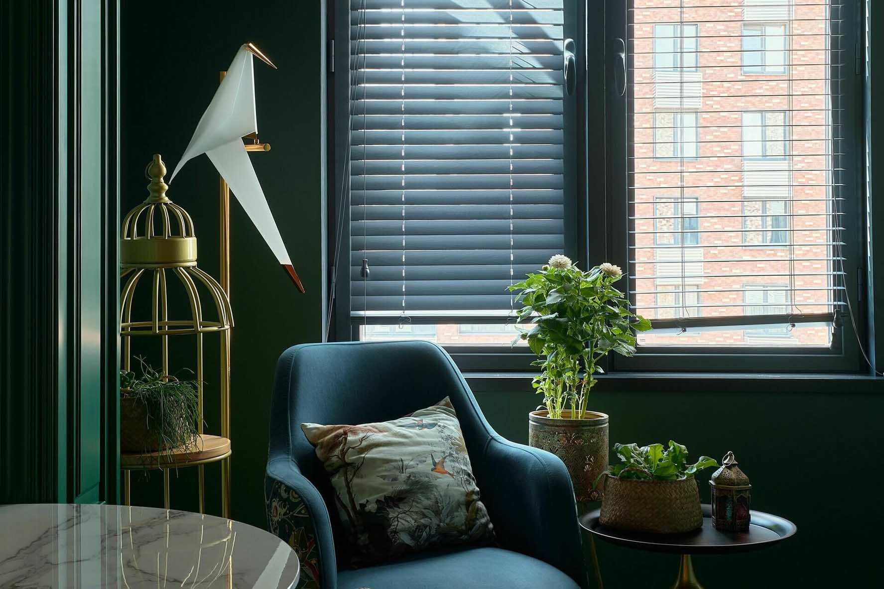 Nincsenek fehér falak - fiatal nő 46 m2-es otthona életteli enteriőrrel Nincsenek fehér falak - fiatal nő 46 m2-es otthona életteli enteriőrrel