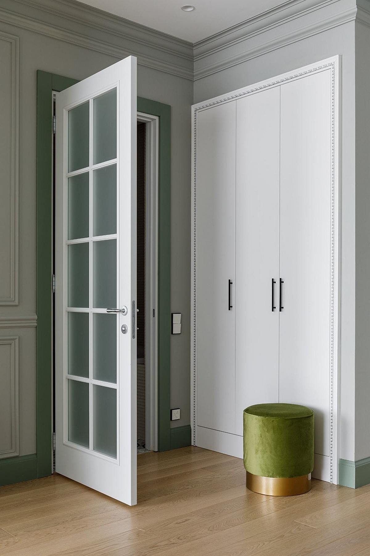 A semleges alapszínekkel is szép, de a hozzáadott színekkel varázslatos lett a lakás A semleges alapszínekkel is szép, de a hozzáadott színekkel varázslatos lett a lakás