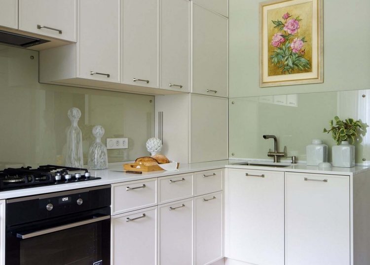 Stílusos lakásfelújítás idős házaspár kétszobás otthonában