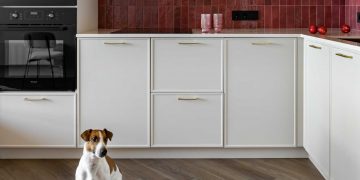 Tapéta keretben, színes előszoba, érdekes részletek 50 m2-en