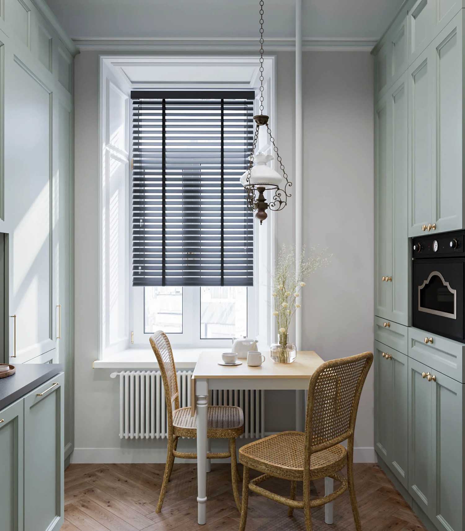 Család otthona régi polgári épületben: nem rontották el minimalizmussal Család otthona régi polgári épületben: nem rontották el minimalizmussal