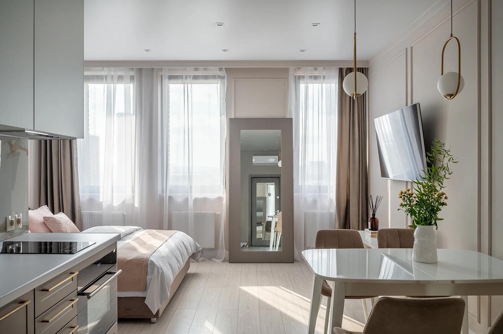 Kényelmes egyszobás lakás pasztellszínű berendezéssel, gardróbbal Kényelmes egyszobás lakás pasztellszínű berendezéssel, gardróbbal