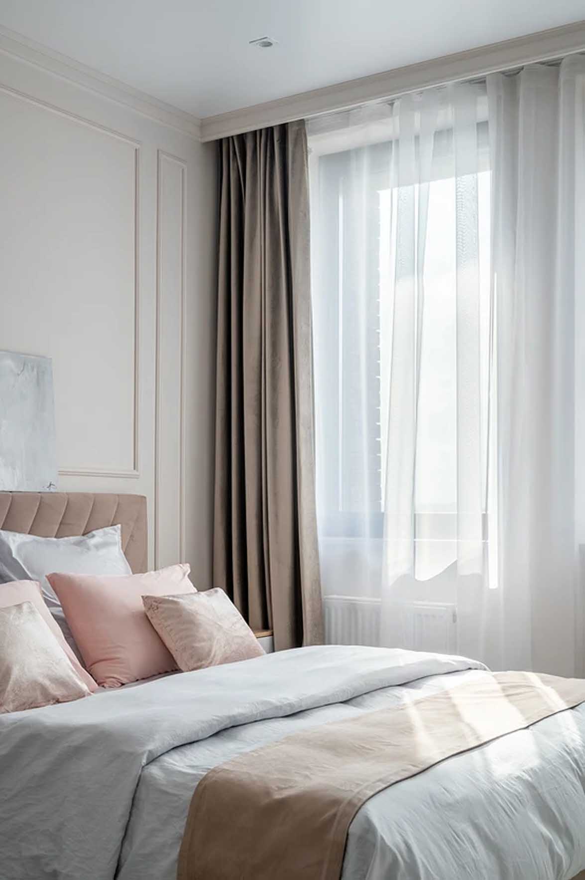 Kényelmes egyszobás lakás pasztellszínű berendezéssel, gardróbbal Kényelmes egyszobás lakás pasztellszínű berendezéssel, gardróbbal