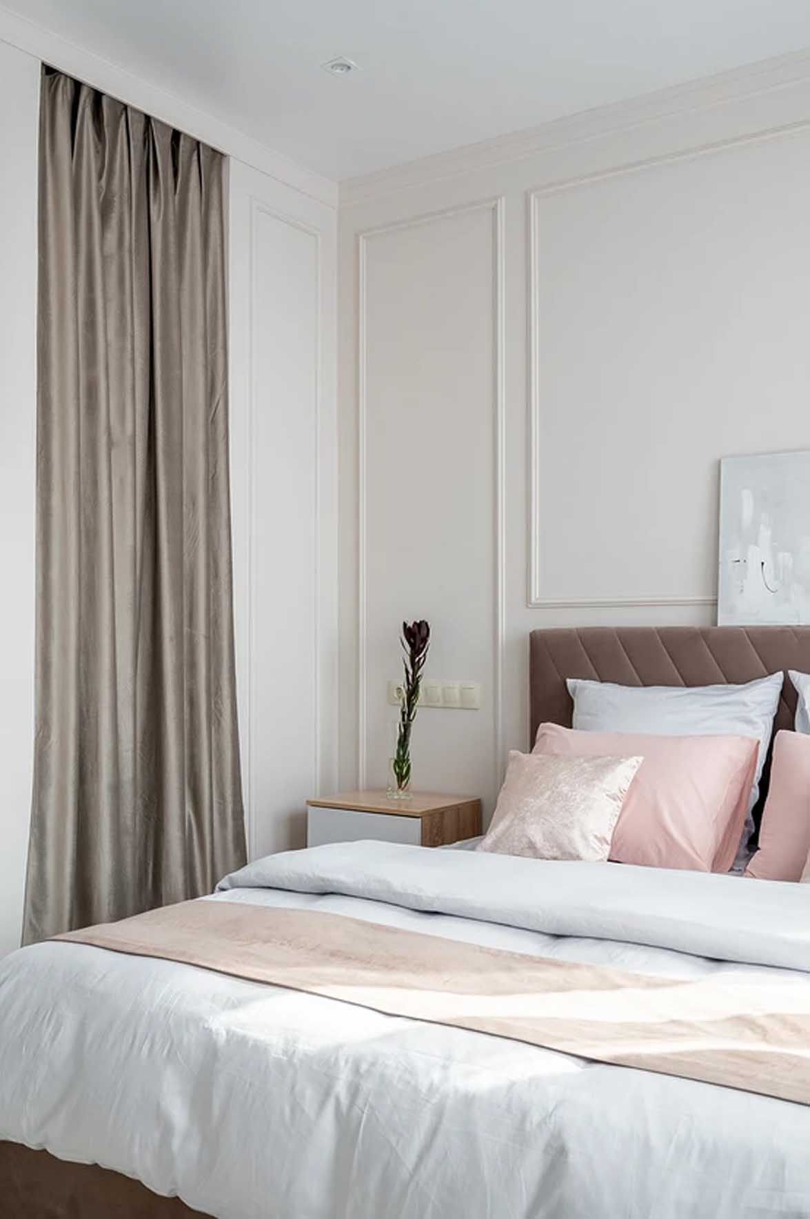 Kényelmes egyszobás lakás pasztellszínű berendezéssel, gardróbbal Kényelmes egyszobás lakás pasztellszínű berendezéssel, gardróbbal