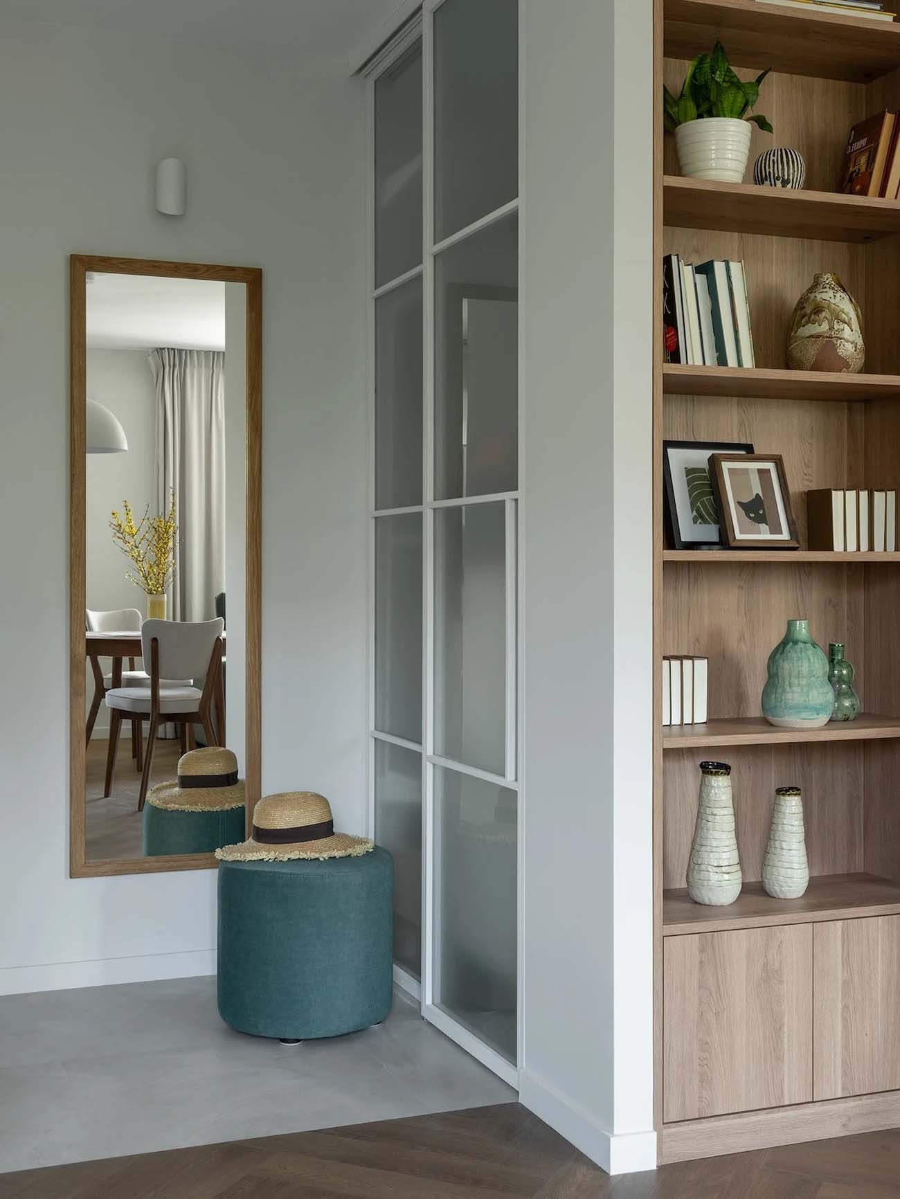 60 m2-es lakás átalakítása fiatal családnak zöld árnyalatokkal