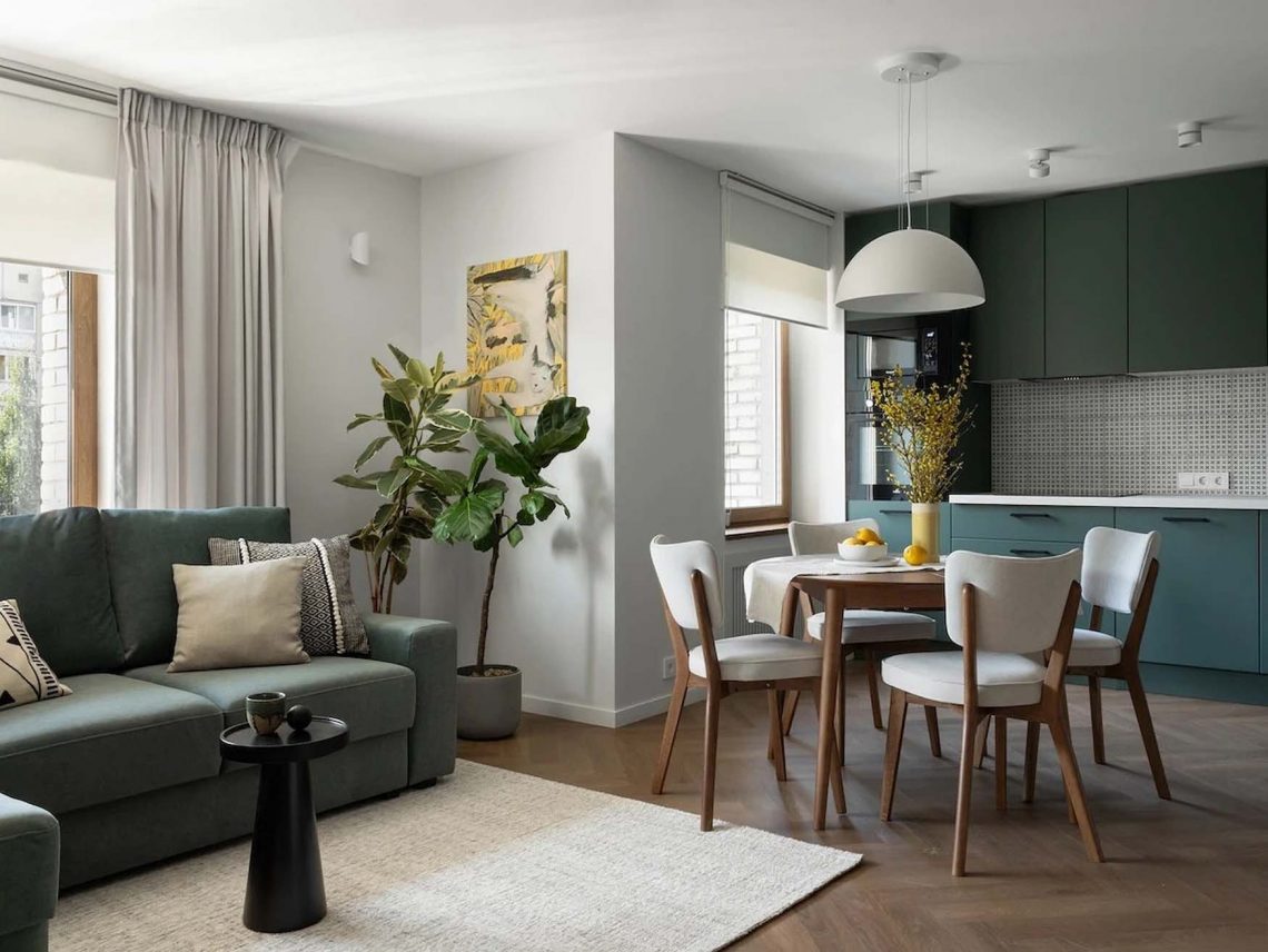 60 m2-es lakás átalakítása fiatal családnak zöld árnyalatokkal