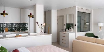 Vízparti lakóparkban, nyaralásokhoz vásárolt 44 m2-es lakás berendezése