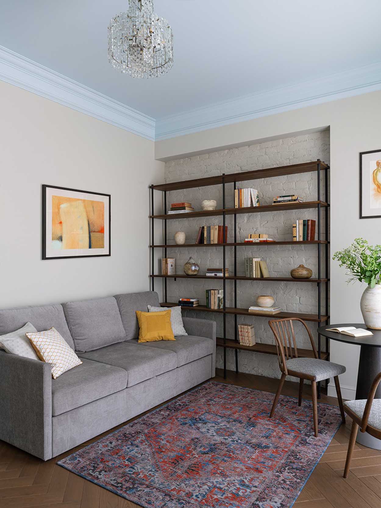 Belső ablak konyha és fürdő között, elegáns retro hangulat Belső ablak konyha és fürdő között, elegáns retro hangulat