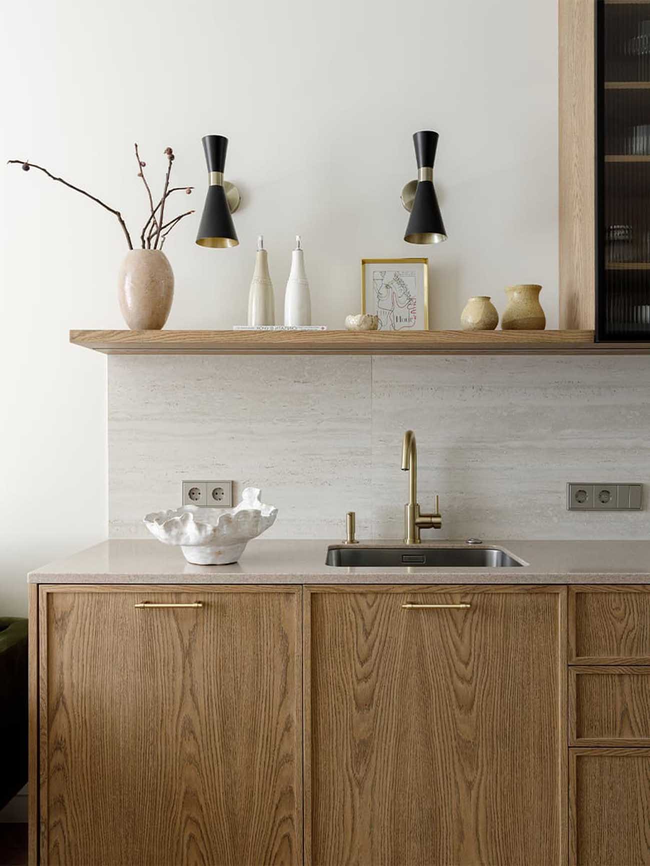 Boltíves átjárók és textil térelválasztók harmóniája 37 m2-en Boltíves átjárók és textil térelválasztók harmóniája 37 m2-en