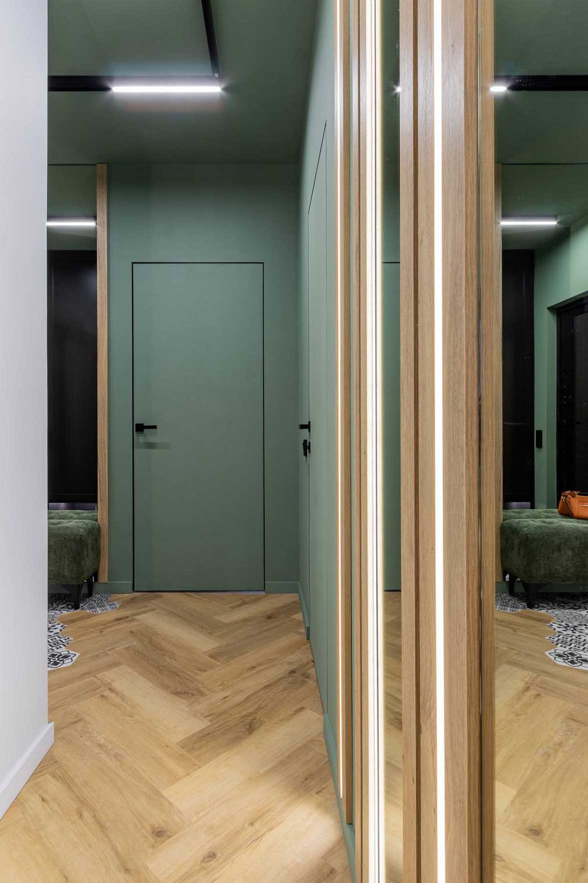 Frissesség 50 m2-en: fiatal nő első otthona zöld tónusokkal és egyedi megoldásokkal Frissesség 50 m2-en: fiatal nő első otthona zöld tónusokkal és egyedi megoldásokkal