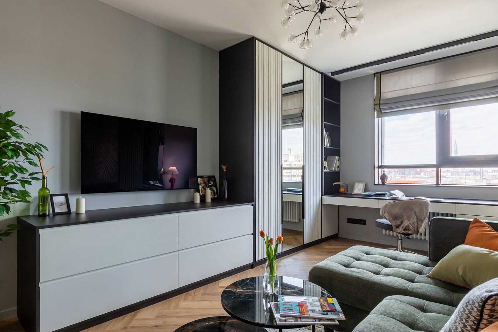 Frissesség 50 m2-en: fiatal nő első otthona zöld tónusokkal és egyedi megoldásokkal Frissesség 50 m2-en: fiatal nő első otthona zöld tónusokkal és egyedi megoldásokkal