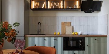 Hálószoba mögé rejtett gardróbhelyiség és tágasság 39 m2-es lakásban