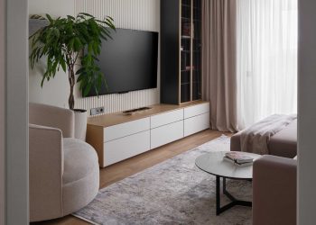 Így lett szuper kényelmes és jól felszerelt a már nagyon elavult, 61 m2-es lakás