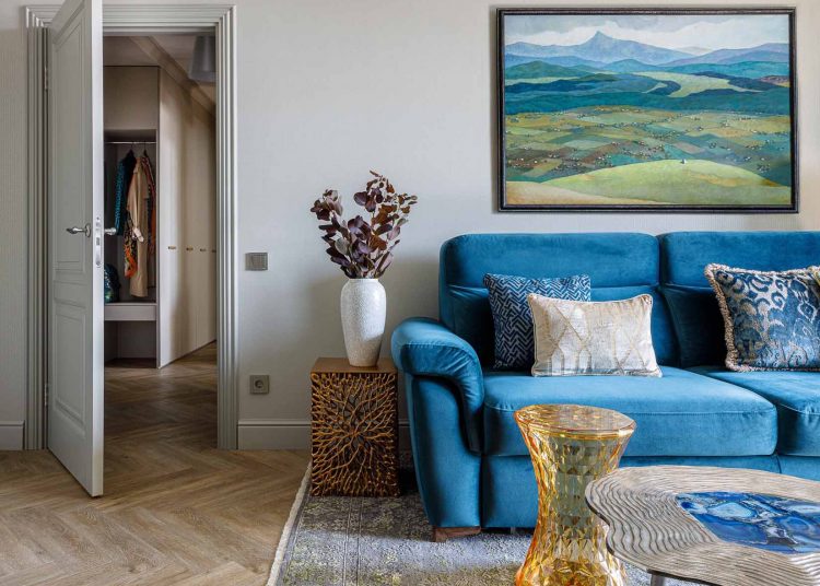 Hogyan rendezett be kétszobás lakást a négyfős család: 64 m2