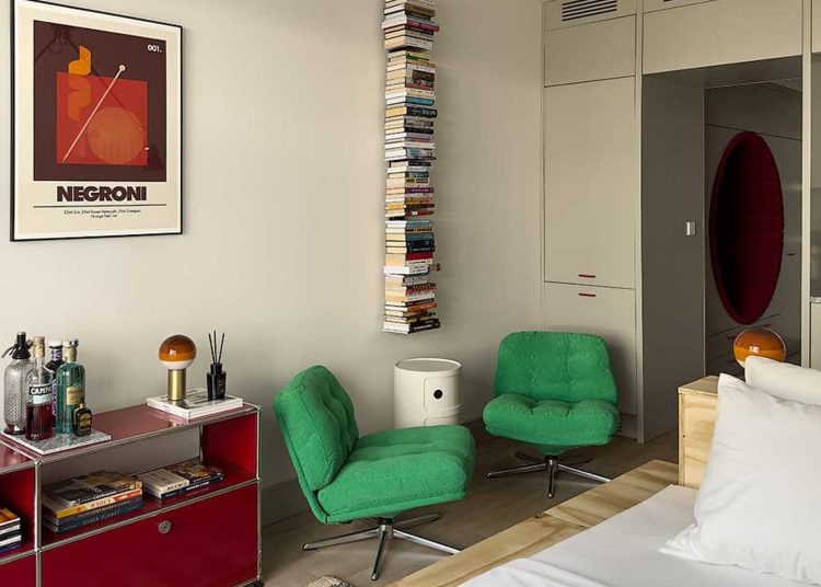 Kis lakás szokatlan és egyedi ágy kialakítással