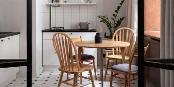 Lelakott kétszobás, régi építésű lakás felújítása: 52 m2, retró hangulat