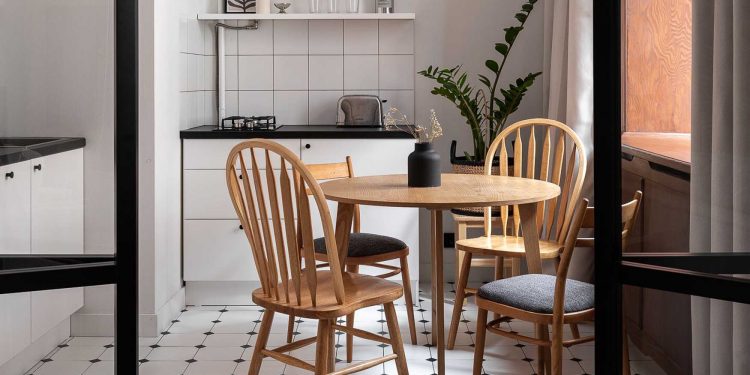 Lelakott kétszobás, régi építésű lakás felújítása: 52 m2, retró hangulat