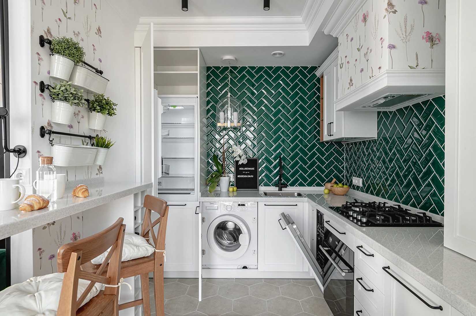 Funkcionalitás praktikus térszervezéssel és frissesség zöld árnyalatokkal Funkcionalitás praktikus térszervezéssel és frissesség zöld árnyalatokkal