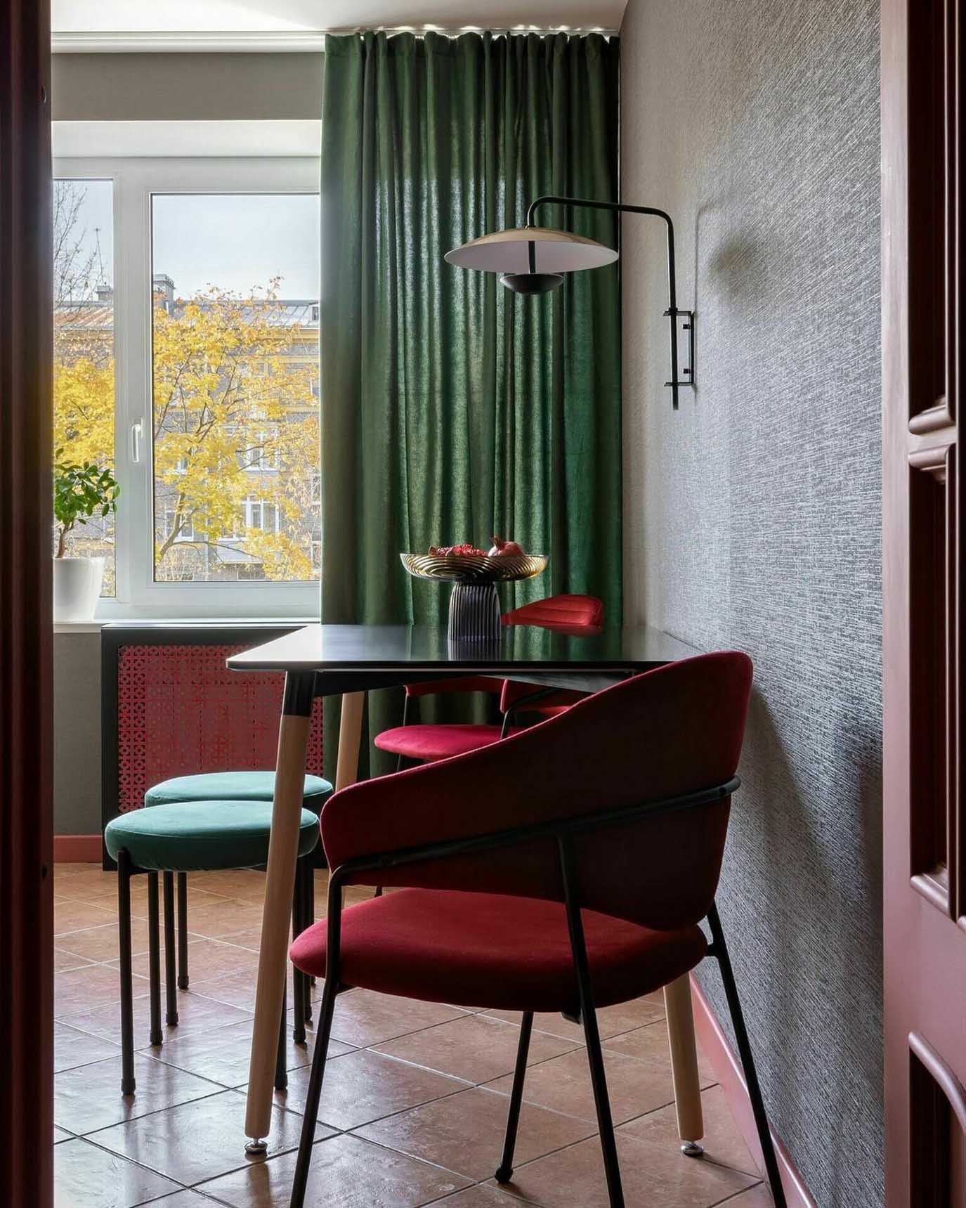 Színek és költséghatékony megoldások: felújítás 47 m2-en Színek és költséghatékony megoldások: felújítás 47 m2-en