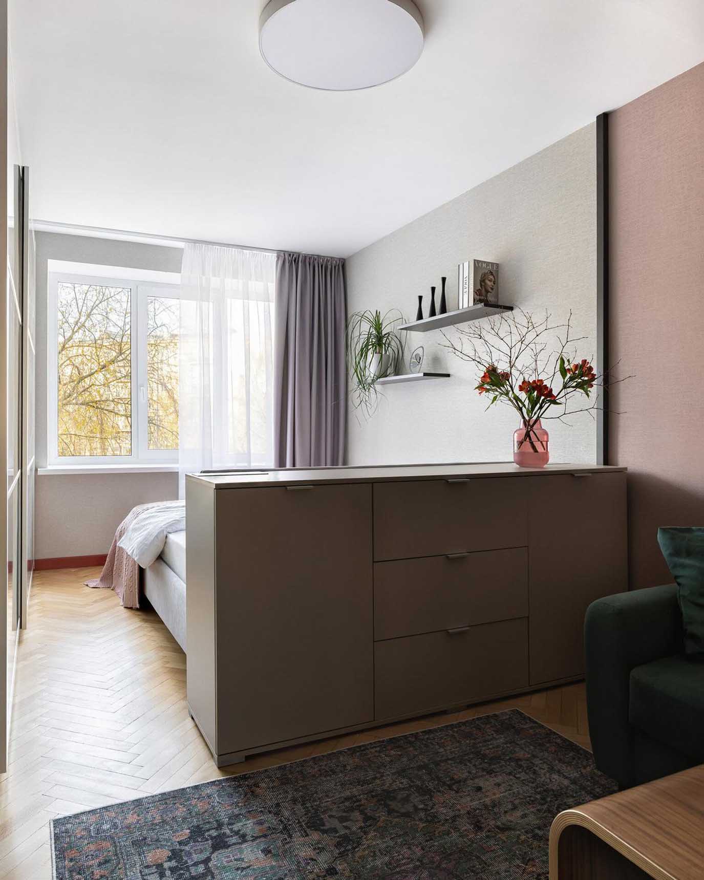 Színek és költséghatékony megoldások: felújítás 47 m2-en Színek és költséghatékony megoldások: felújítás 47 m2-en